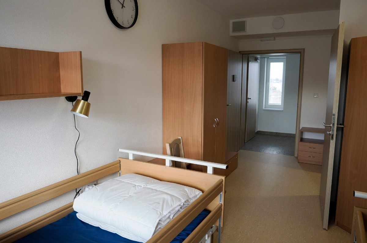 Košice otvorili prvé centrum integrovaných zdravotno-sociálnych služieb pre ľudí bez domova