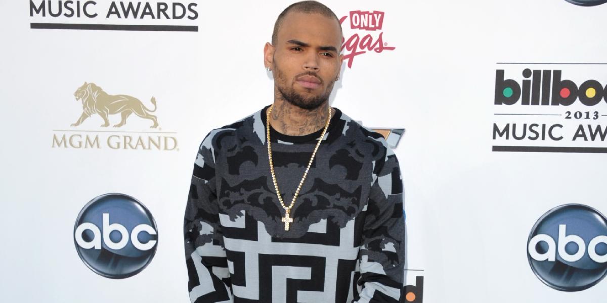 Chris Brown sa bojí: Vyhrážali sa mu zabitím!