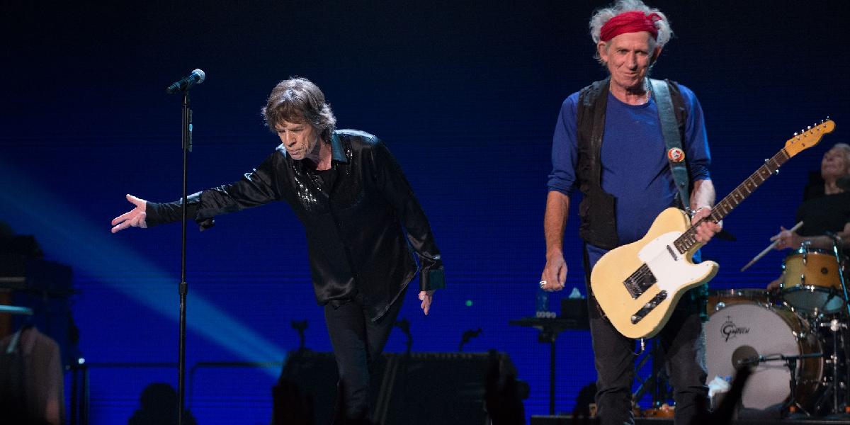 Ku kapele The Rolling Stones sa v Anaheime pridal Dave Grohl