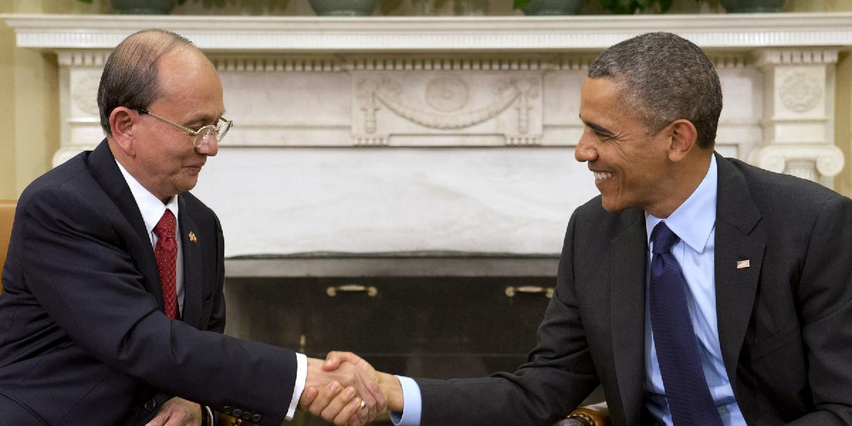 Obama vyzval Seina, aby zastavil násilie proti moslimom