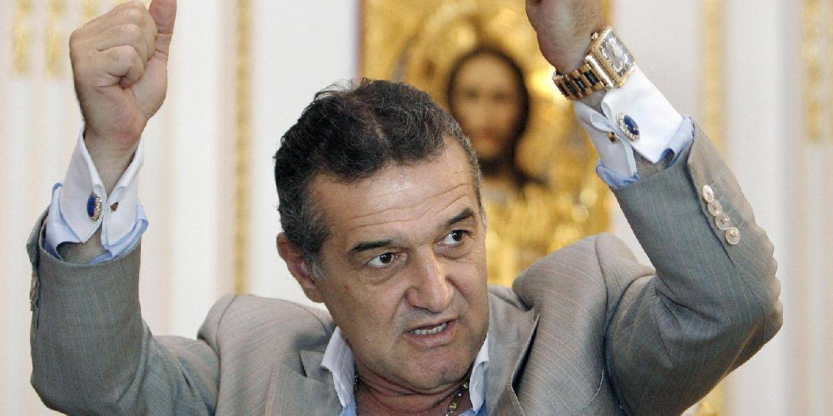 Majiteľ futbalového klubu Steaua Bukurešť a exminister dostali dva roky za podvod