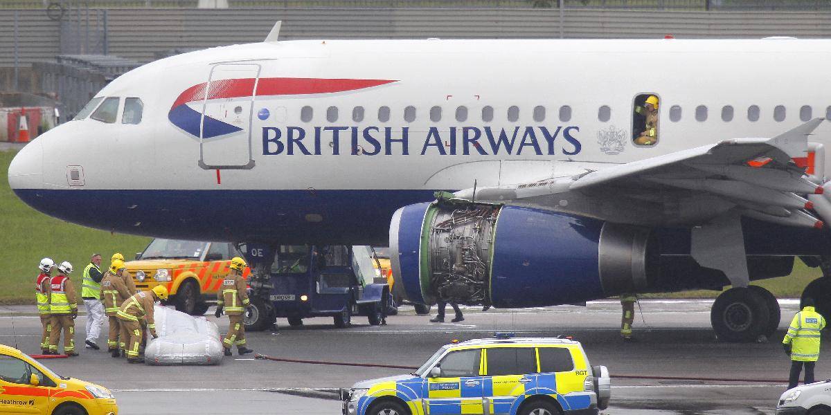 Na londýnskom letisku Heathrow núdzove pristálo lietadlo