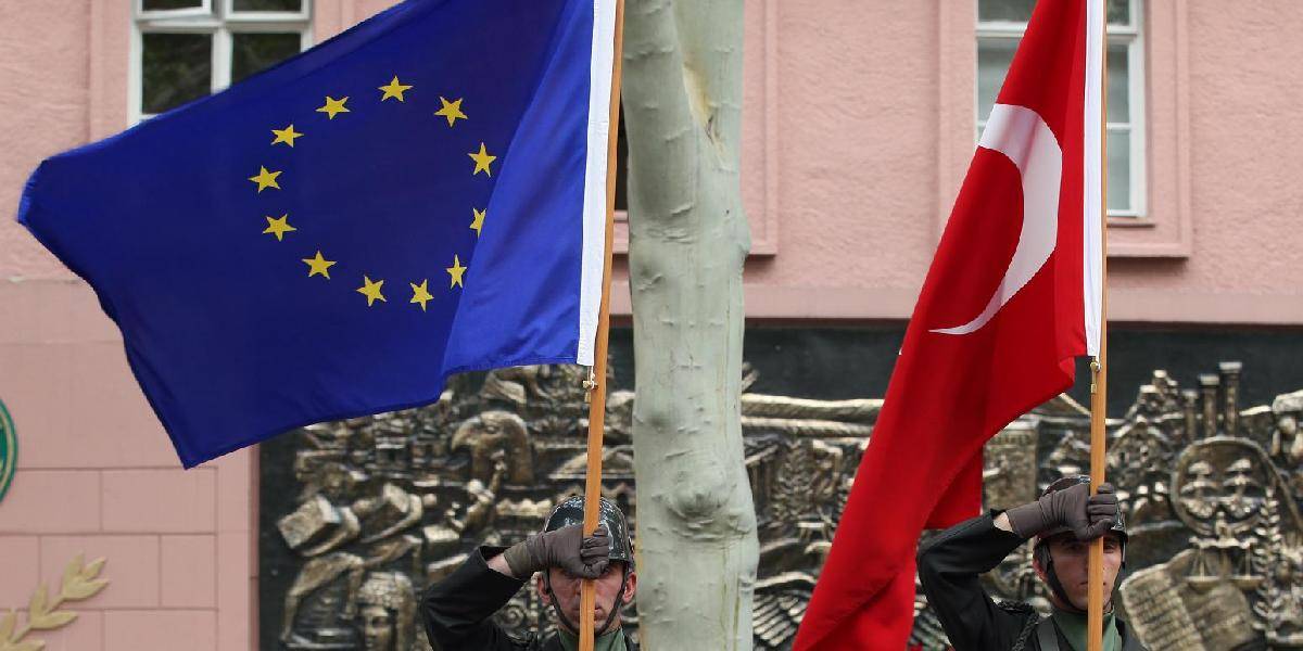 Rompuy pozval Erdogana do Bruselu, chce Turkov v EÚ