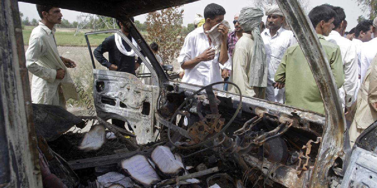 Hrozná tragédia: Výbuch autobusu zabil 17 detí