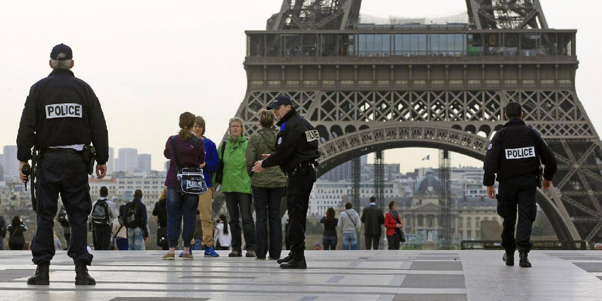 Francúzska polícia po útoku na vojaka zatkla radikálneho moslima