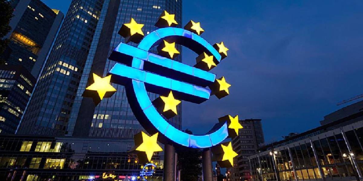 Brusel nám radí: Šetrite, upracte si v daniach a na trhu práce