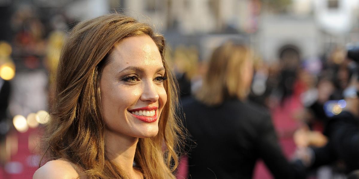 Ethan Hawke: Najlepší filmový bozk mi dala Angelina Jolie