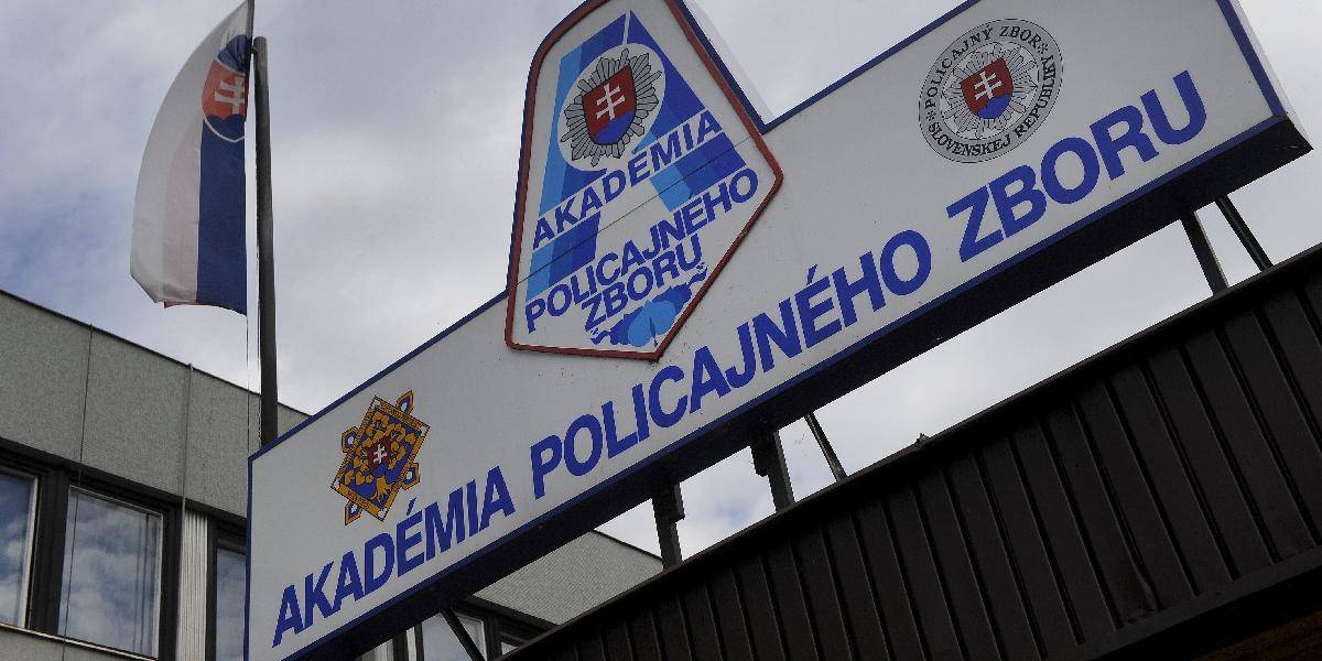 Korupcia na policajnej akadémii: Obvinili dvoch mužov