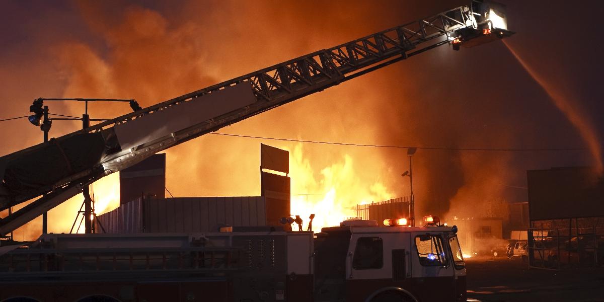 Obrovský požiar v hydinárni: Zomrelo najmenej 112 ľudí