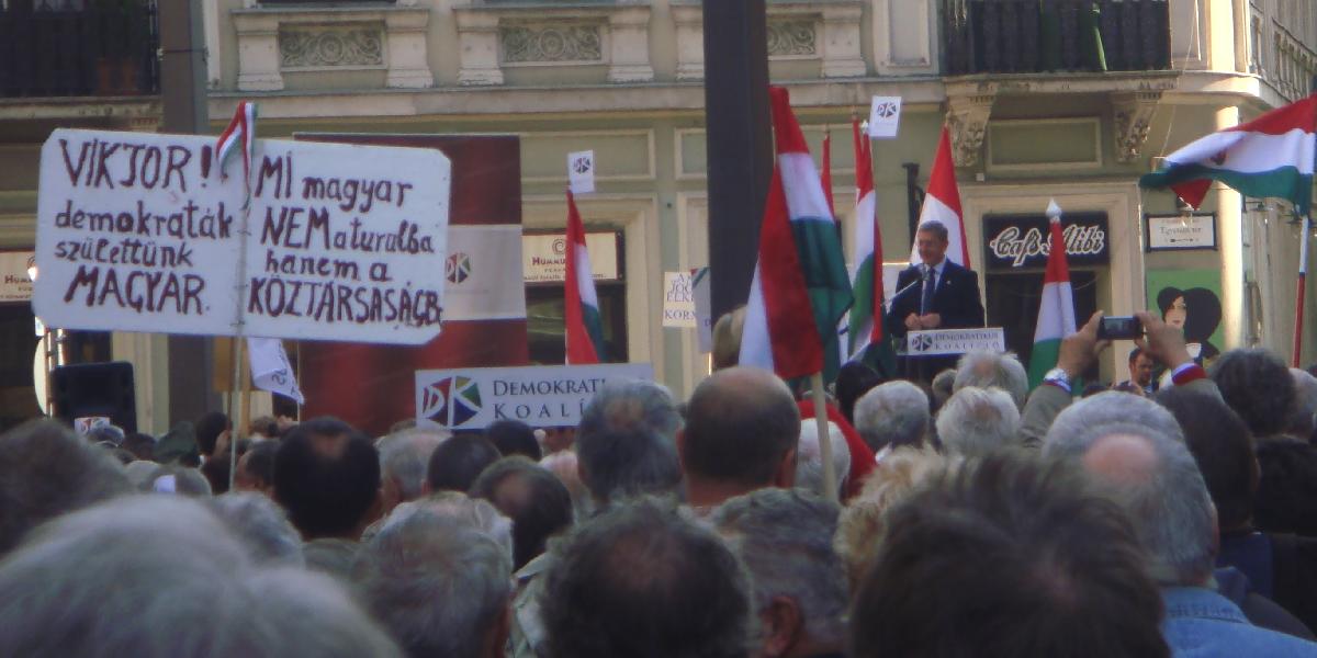 Pred slovenským veľvyslanectvom v Maďarsku protestovali extrémisti
