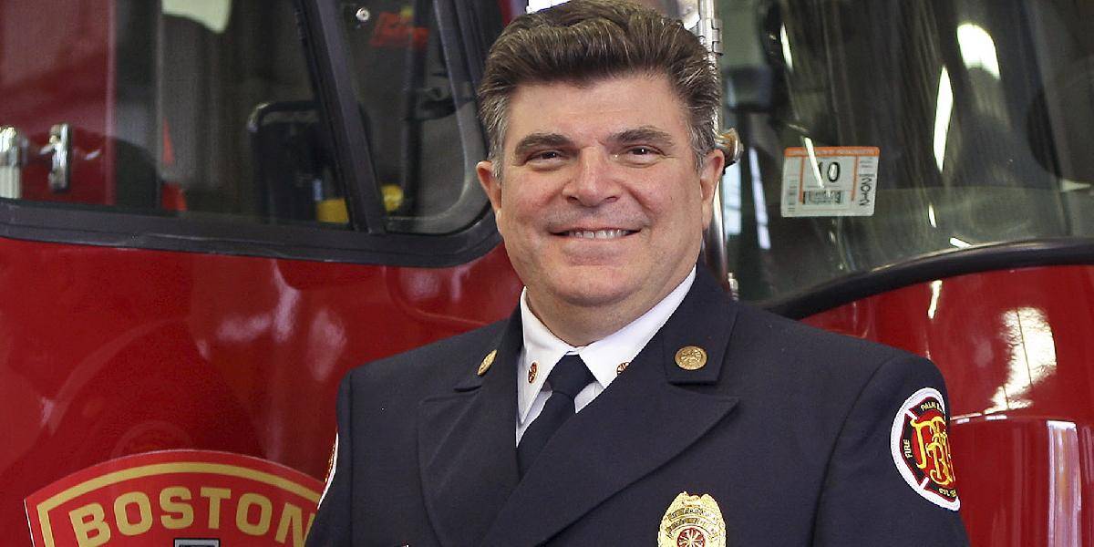 Šéf hasičov nezvládol situáciu po atentáte na bostonskom maratóne, tak odstúpil