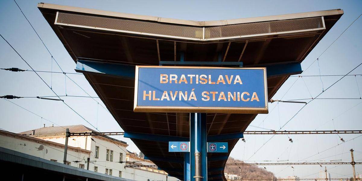 Menšinové názvy na železničných staniciach nebudú