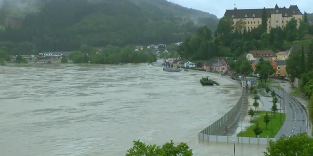 Dunaj vo Viedni stagnuje, v Hainburgu evakuovali 82 domov