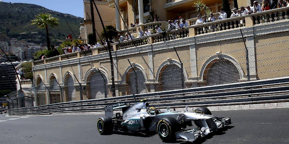FIA si posvieti na testovanie Mercedesu a Pirelli