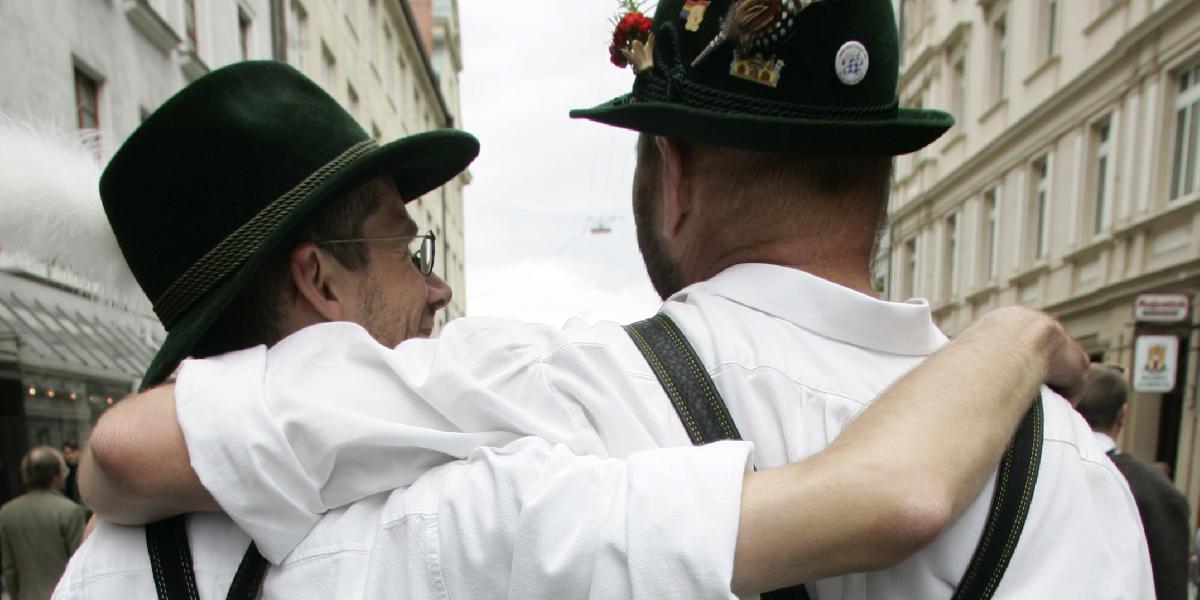 Ústavný súd v Nemecku uznal, že štát oberal homosexuálov na daniach