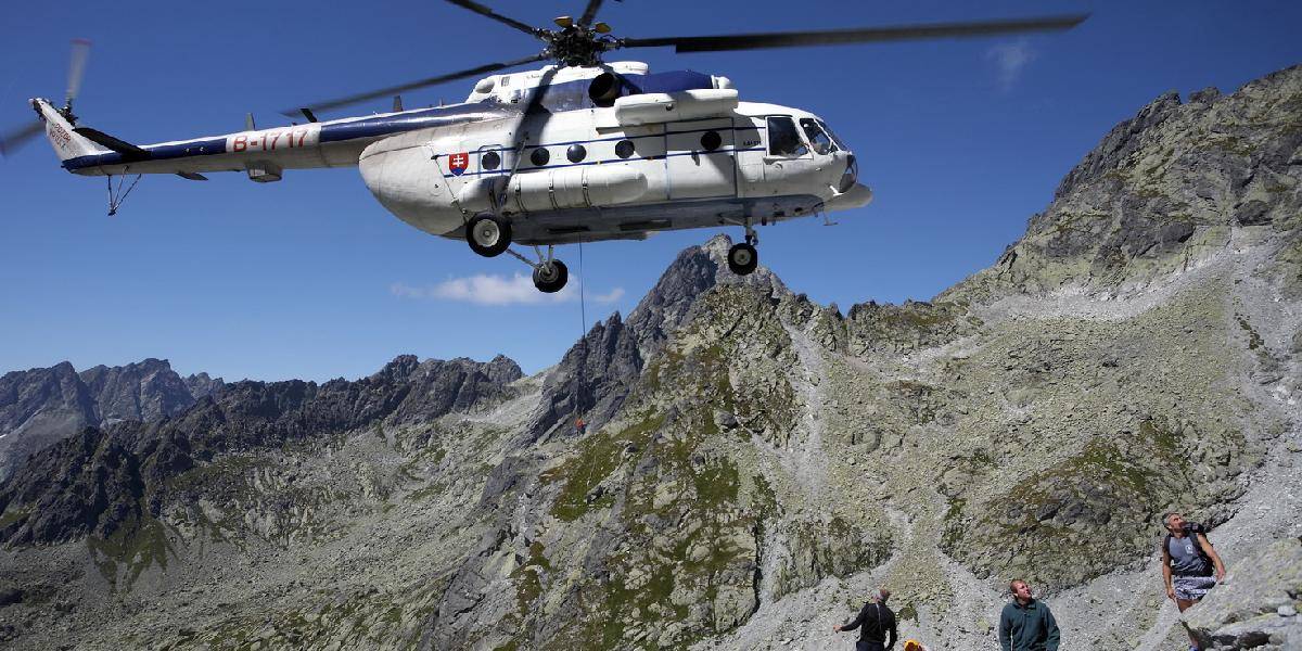 Českému turistovi pomáhali horskí záchranári, prepadol cez zábradlie