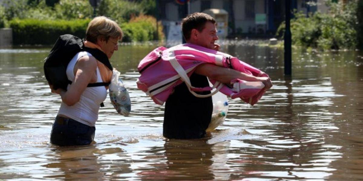 Tisíce ľudí v Nemecku evakuovali pred riekou Labe