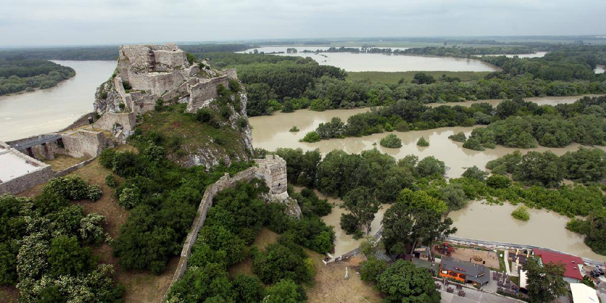 Dunaj v Devíne od štvrtka klesol o dva a pol metra