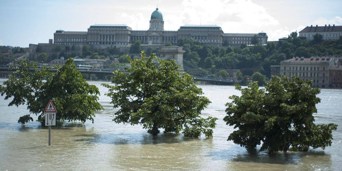 Budapešť je zachránená, hladina Dunaja rýchlo klesá