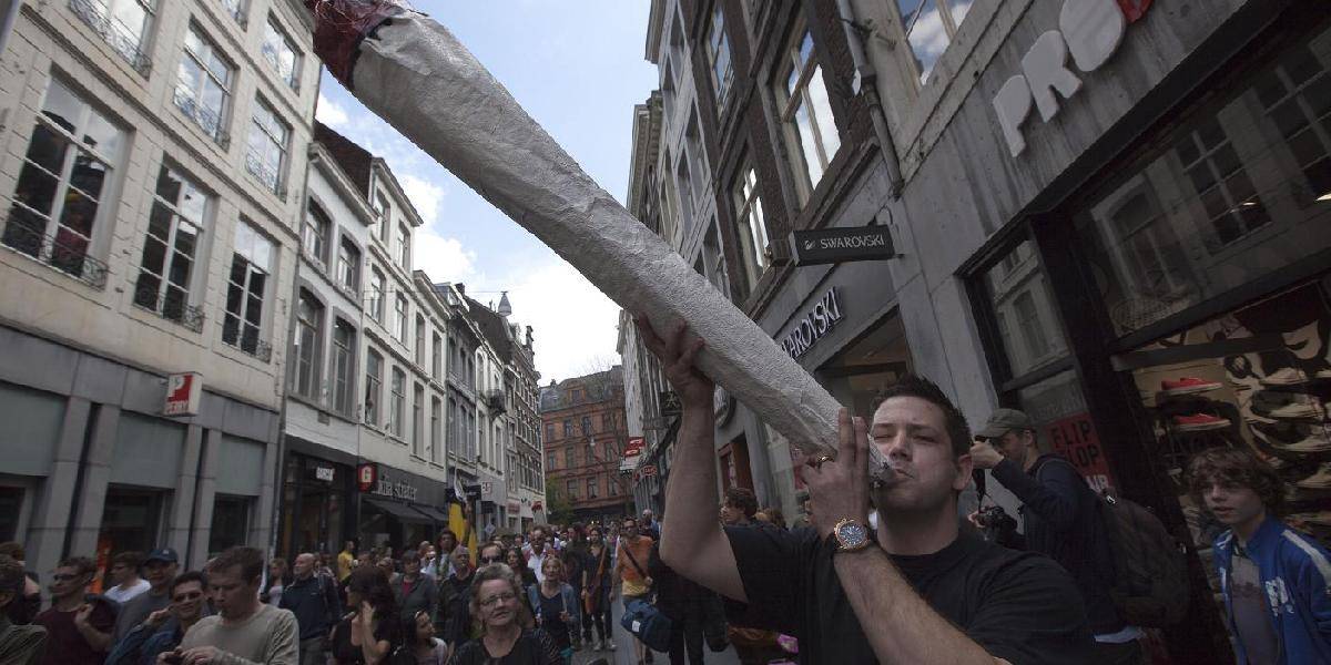V Holandsku sa začal súdny proces za predaj marihuany cudzincom