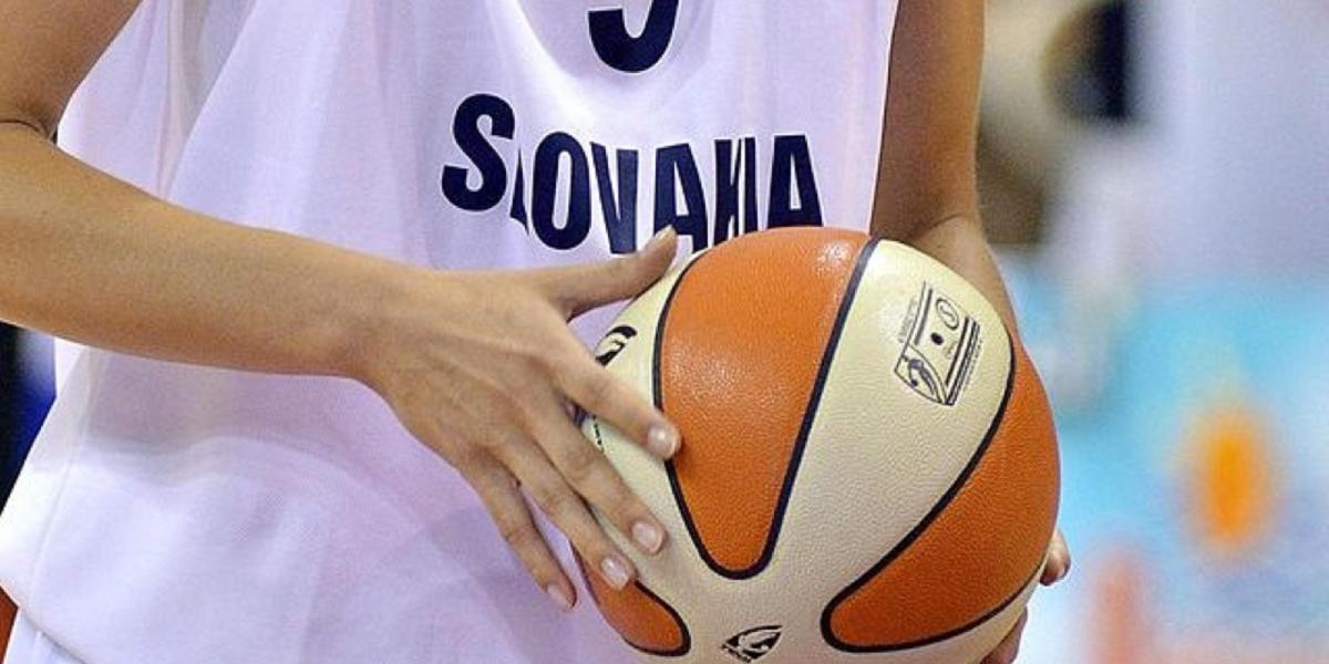 Basketbalistky Slovenska vedú po prvom polčase nad Čiernohorkami