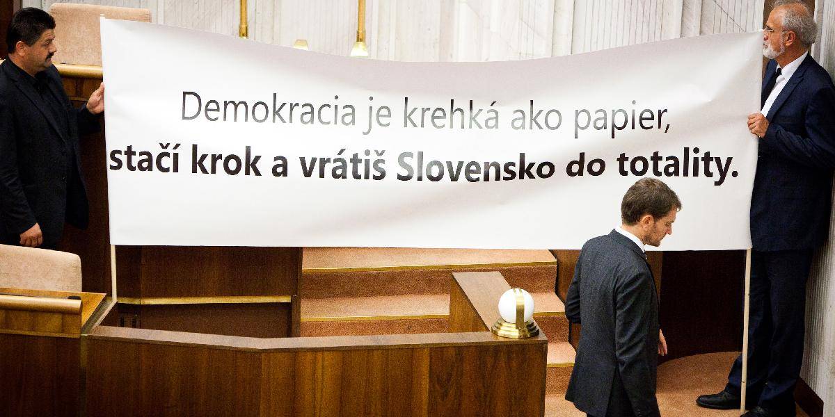 Matovič Smeru: Slovensko ste vrátili späť pred rok 1989!