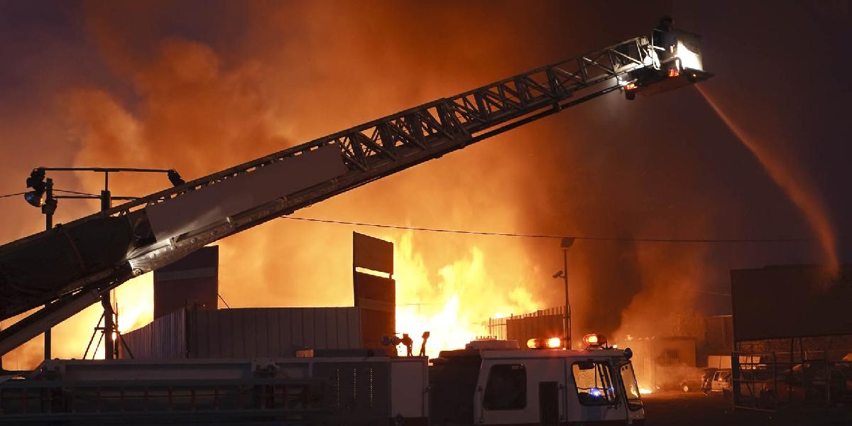 Požiar v skladoch v obci Vaďovce spôsobil státisícové škody!