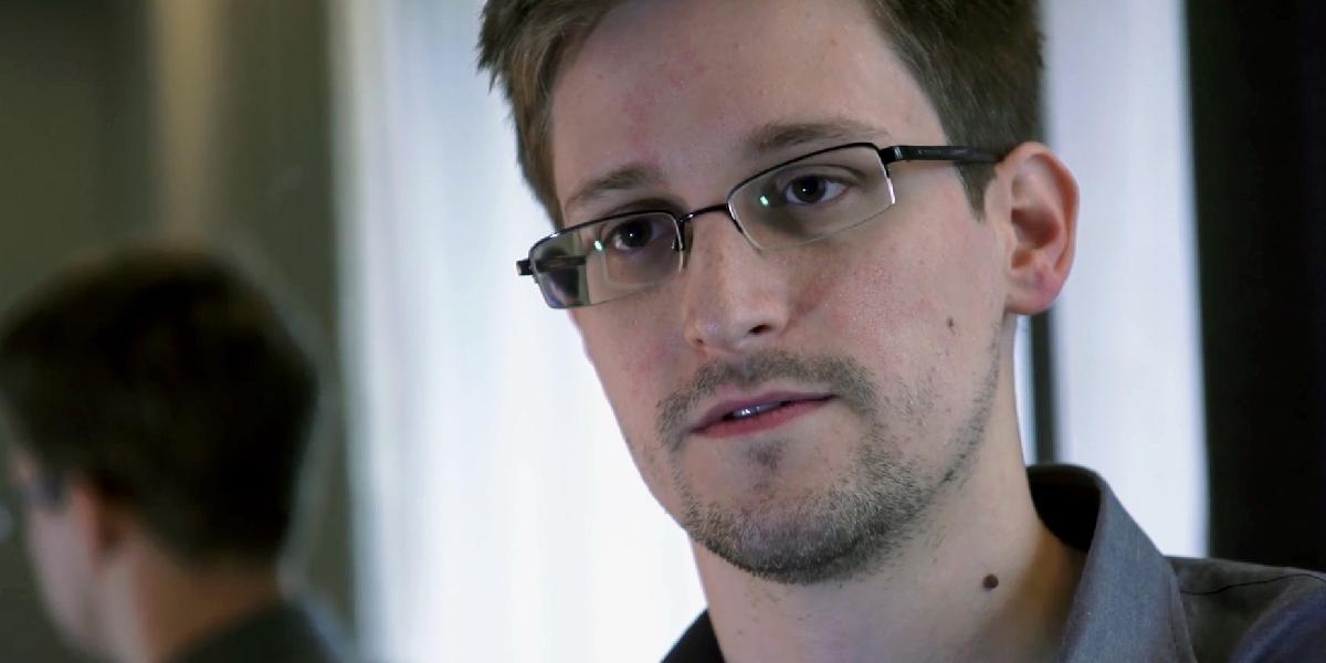 Edward Snowden dnes odcestuje na Kubu