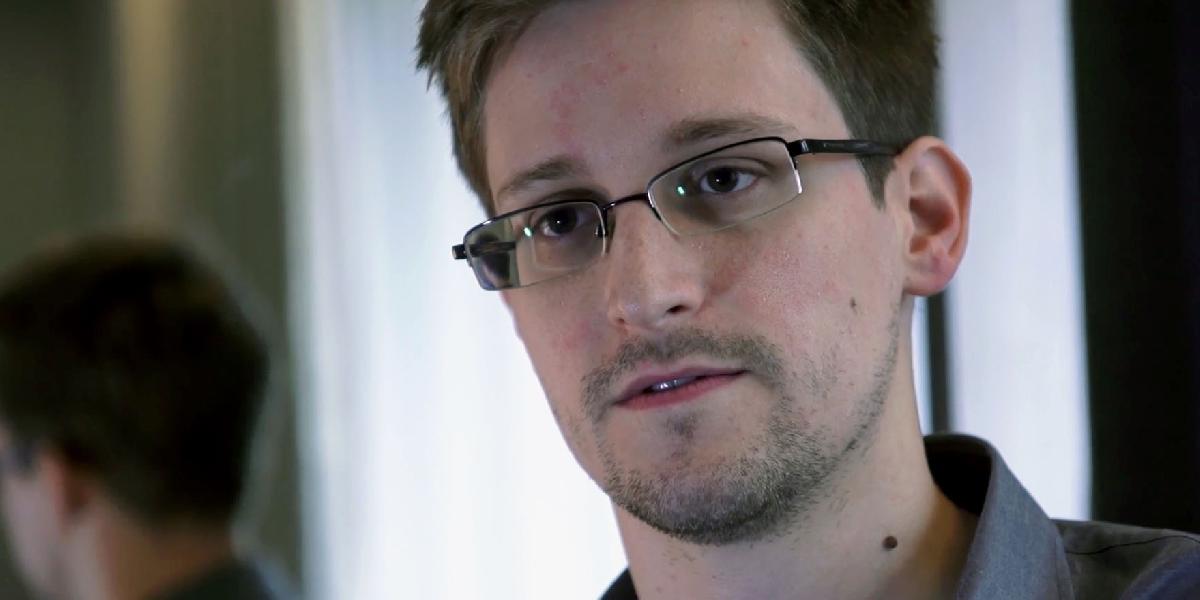 Snowden je podľa zakladateľa WikiLeaks v poriadku a v bezpečí