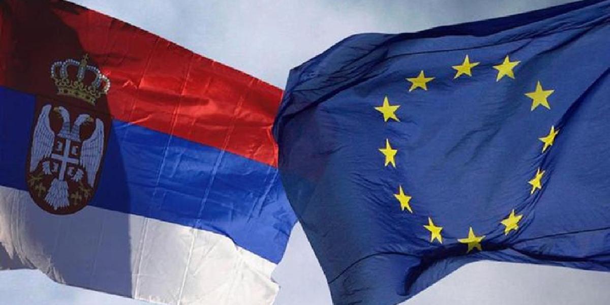 Európska únia dala predbežne zelenú prístupovým rokovaniam so Srbskom