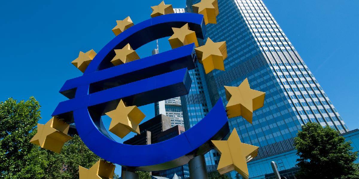 Na bankový dohľad prijme ECB vyše tisíc nových zamestnancov