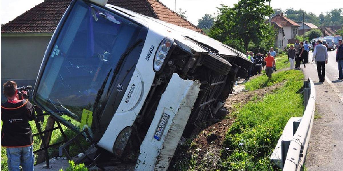 V Rumunsku havaroval autobus so slovenskými turistami, dvaja skončili v nemocnici!