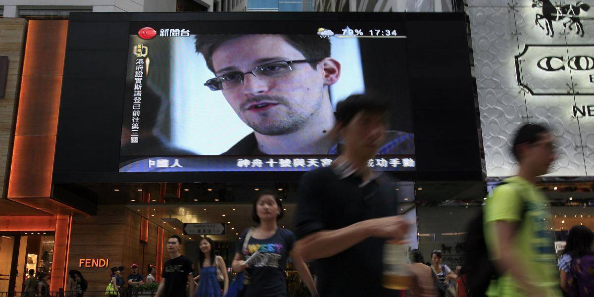 Snowden zrušil požiadavku o azyl v Rusku