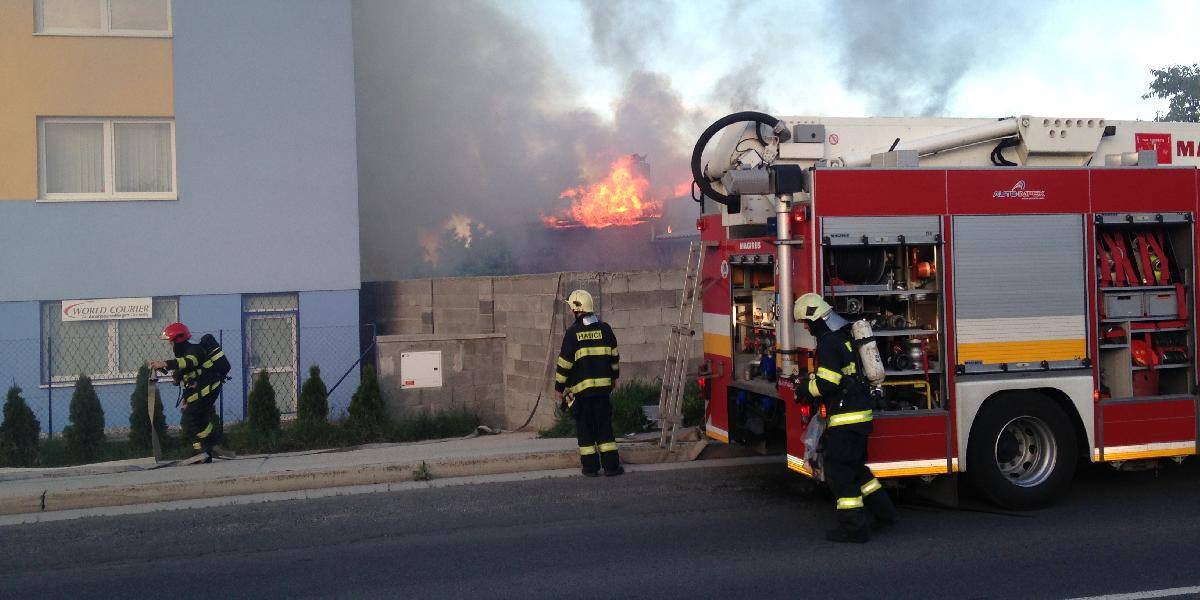 Exkluzívne zábery: Požiar domu v Bratislave!