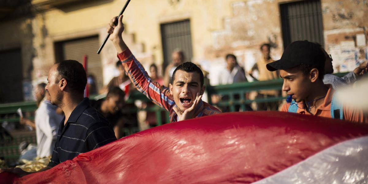 Násilie v Egypte sa stupňuje: Do krajiny vstupujte len v nevyhnutných prípadoch!