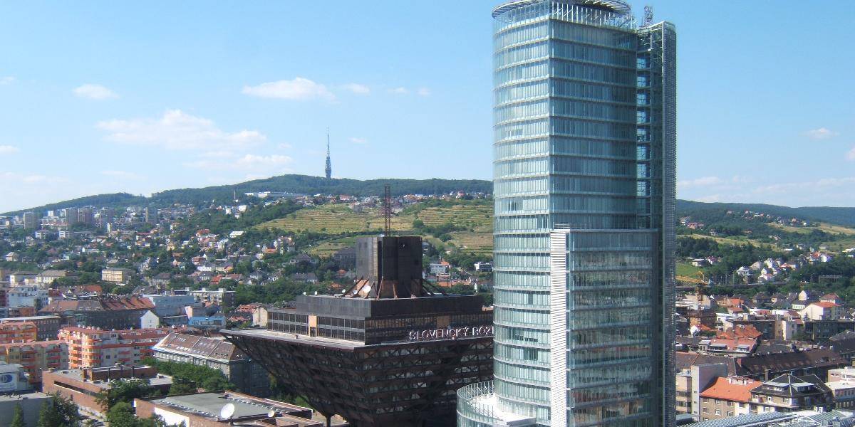 Slovenský bankový sektor aj naďalej odoláva šokom z eurozóny