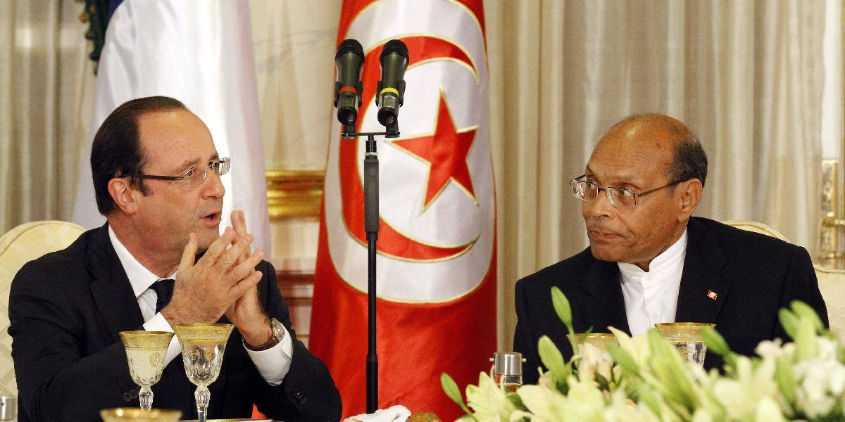 Francúzsky prezident vyzdvihol Tunisko ako príklad pre arabský svet