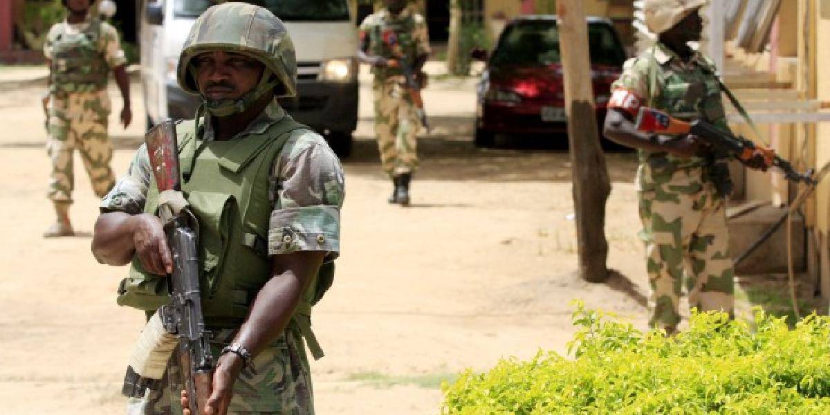 Islamisti zabili v Nigérii 29 študentov a učiteľa