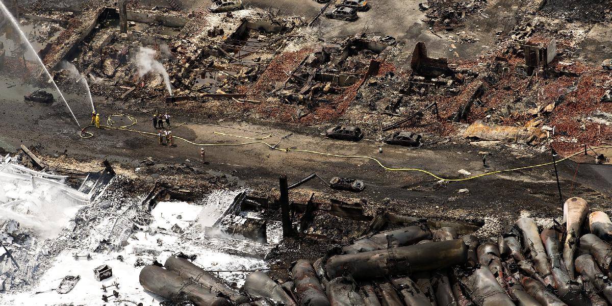 Po požiari cisternového vlaku s ropou sú stále nezvestné desiatky ľudí