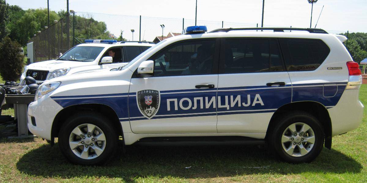 Pri prestrelke polície a ozbrojencov v Srbsku utrpelo zranenia šesť Albáncov