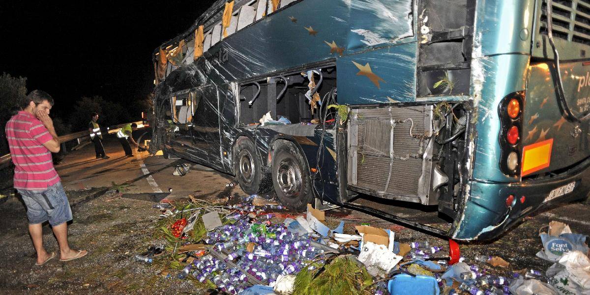 Vážna nehoda autobusu v Španielsku: Najmenej deväť mŕtvych!