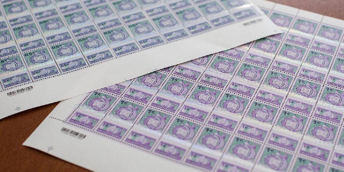 Slováci budú môcť kolkovými známkami platiť aj v roku 2014