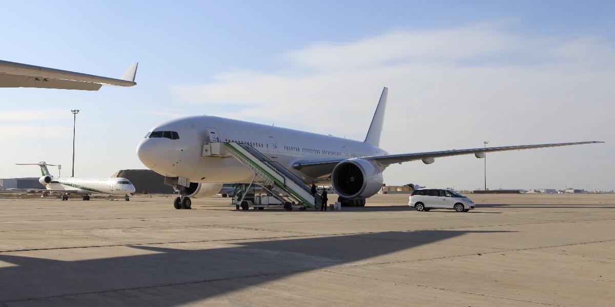 Boeing 777 smerujúci do San Francisca sa kvôli poruche vrátil do Tokia