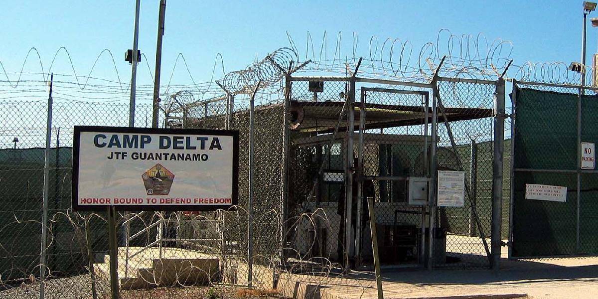 Väzňov v Guantáname chytali za genitálie: Americký súd im to zatrhol!