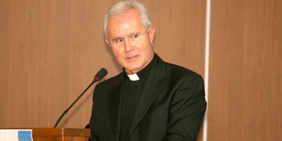 Vatikánska banka zmrazila financie obvineného monsignora Scarana