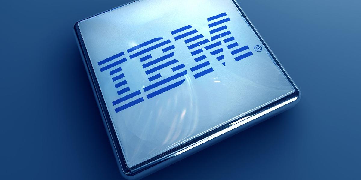 Zisk IBM v druhom kvartáli klesol, ale menej, ako analytici čakali