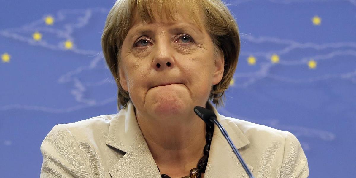 Merkelová: Ďalší odpis z gréckeho dlhu by mohol ohroziť euro