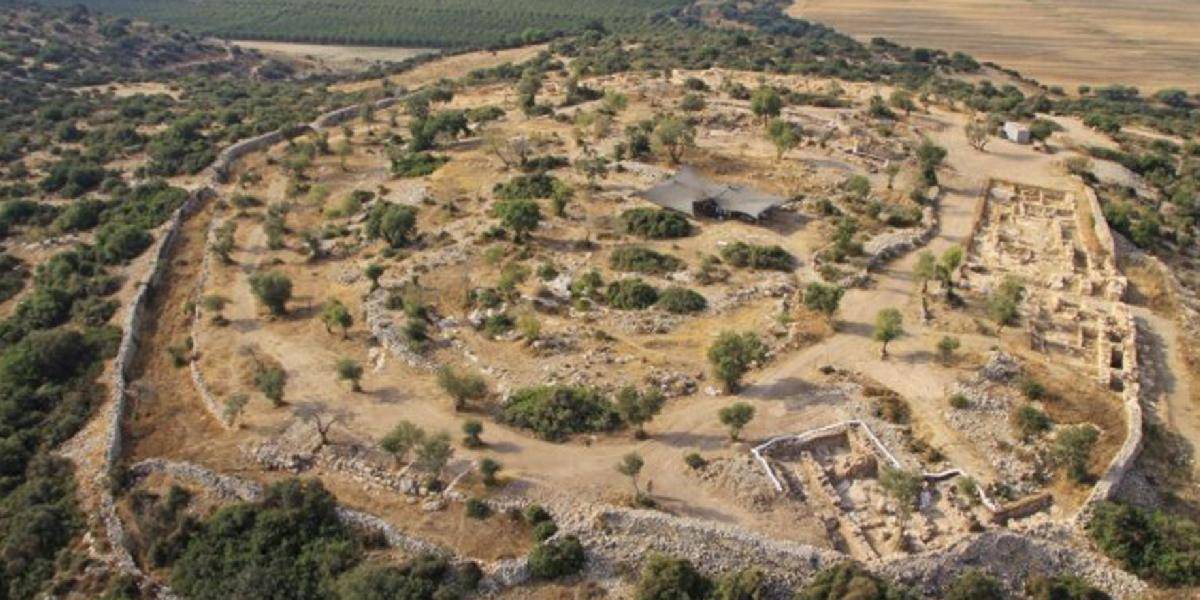 Izraelskí vedci údajne objavili palác biblického kráľa Dávida