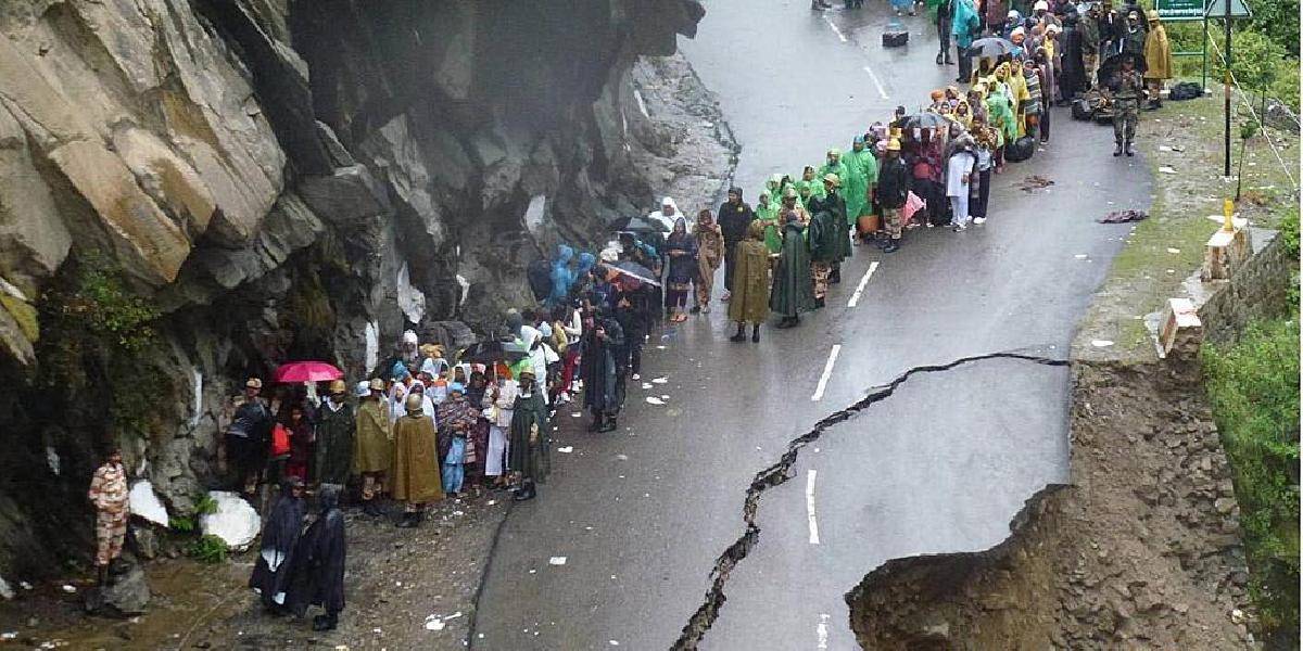 Monzún v Nepále vyvolal ďalšie zosuvy, zahynulo už 71 ľudí