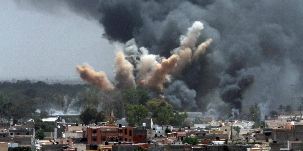 Centrom Tripolisu otriasol silný výbuch